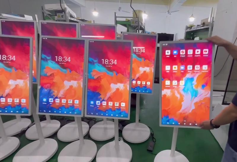 จอแสดงผล LCD ไร้สายแบบพกพาขนาด 32 นิ้วแบบหมุนได้